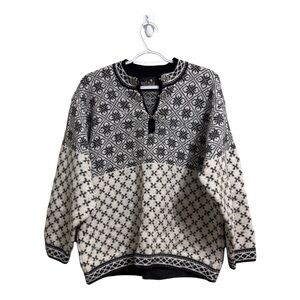 Nordic Pattern Black and Cream Women's Sweater